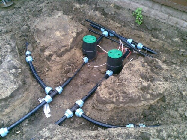 Монтаж системы автополива 